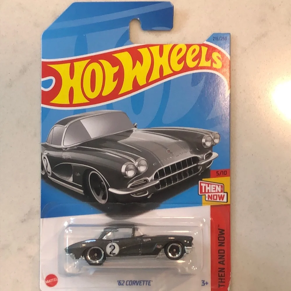 Hot Wheels '62 Corvette Die-Cast Car
